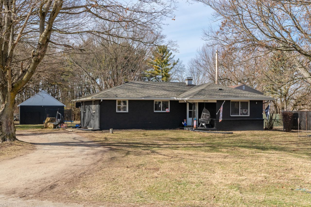 8890 S Mann Road, Tipp City, OH 45371 Main Photo