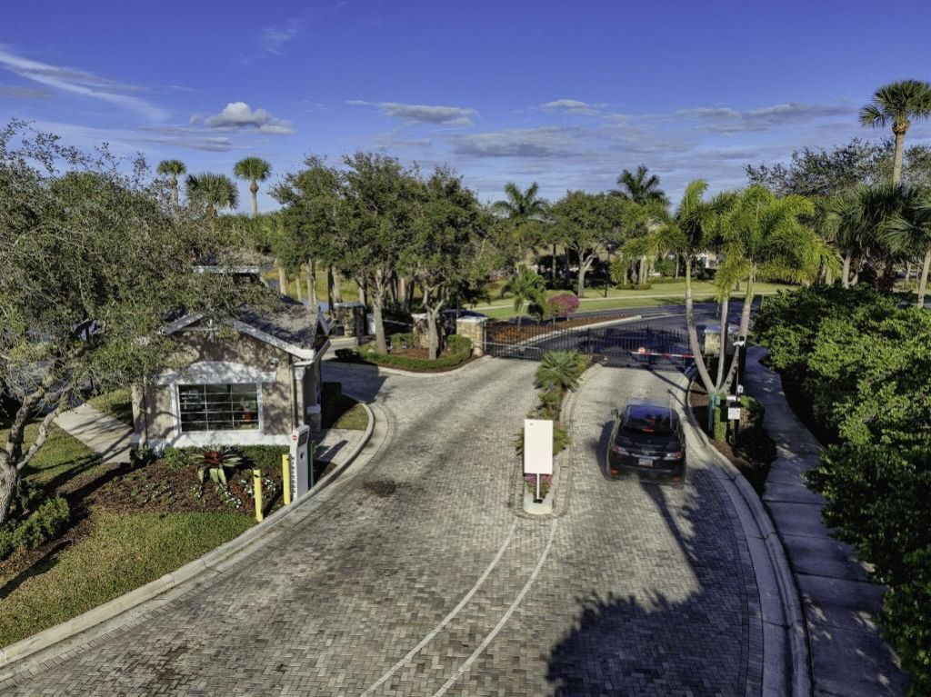 10059 SW Chadwick Drive, Port Saint Lucie, FL 34987 Photo