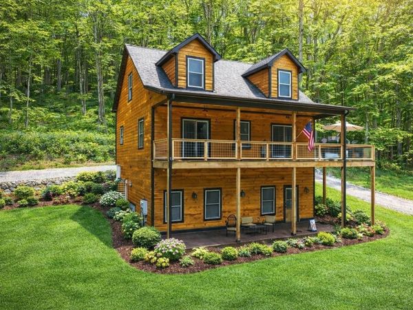 9500 McFarlin Rd, Bon Aqua, TN 37025