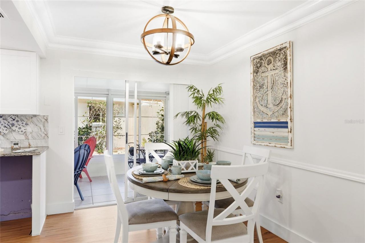 659 N Jefferson Avenue, Unit 659, Sarasota, FL 34237 Photo