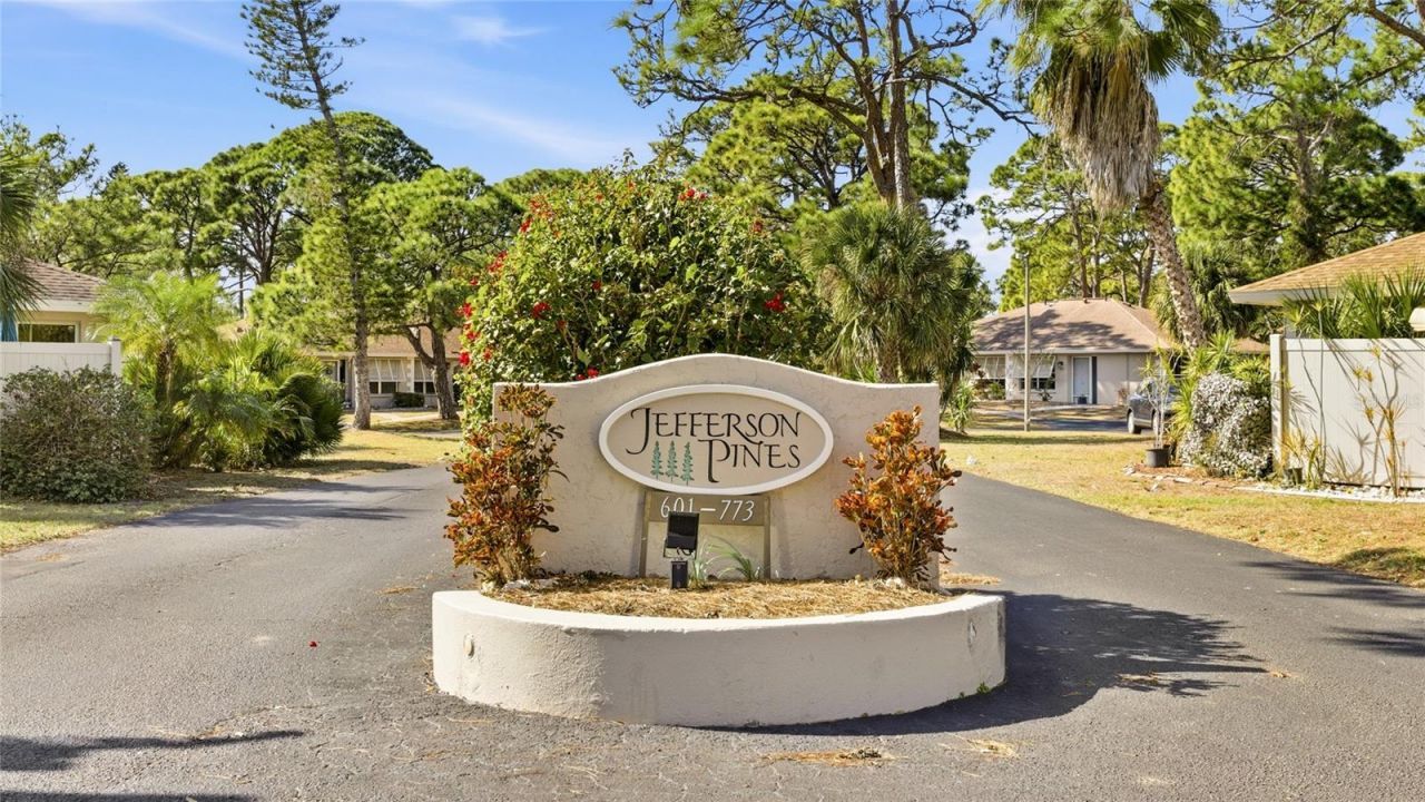 659 N Jefferson Avenue, Unit 659, Sarasota, FL 34237 Photo