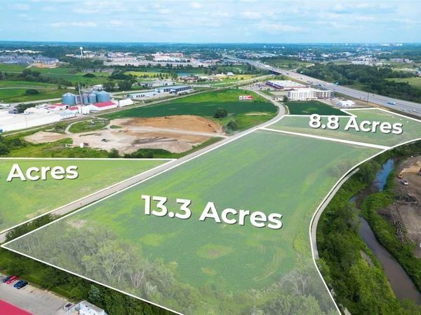 Westcor Drive, Coralville, IA 52241