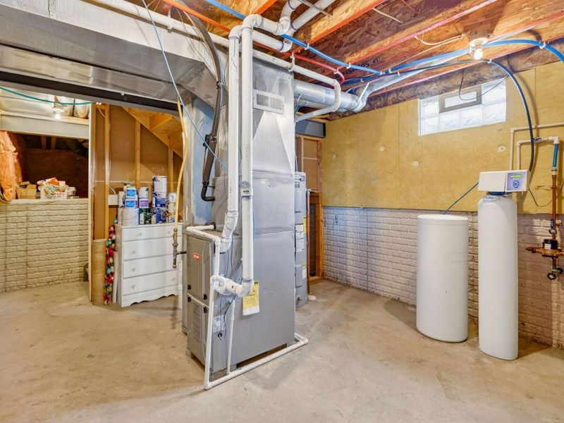 631 Rolling Acre Drive, Lithopolis, OH 43136 Photo 32