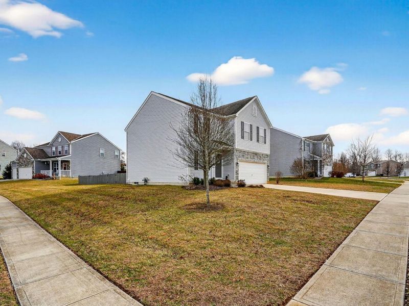 631 Rolling Acre Drive, Lithopolis, OH 43136 Photo 5