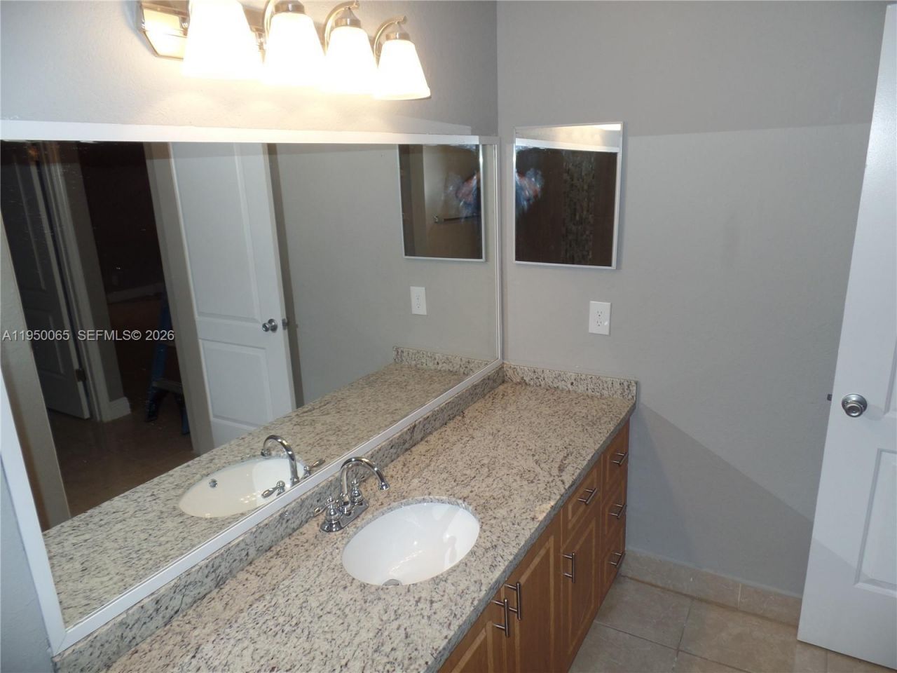 3350 N Pinewalk Dr N , Unit 1415, Margate, FL 33063 Photo
