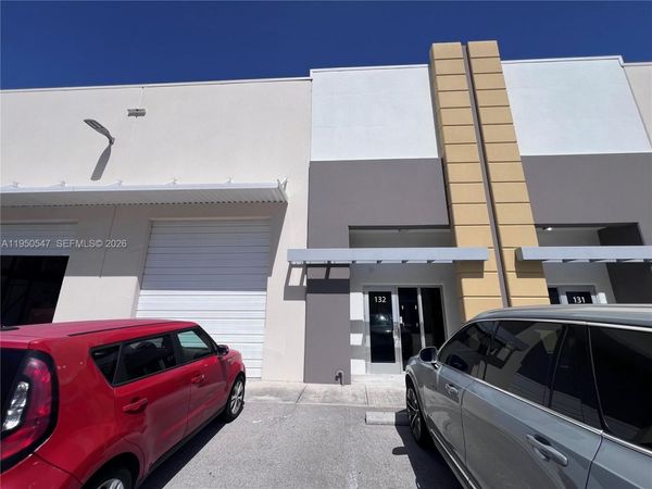 10891 NW 17th St, Unit 132, Sweetwater, FL 33172