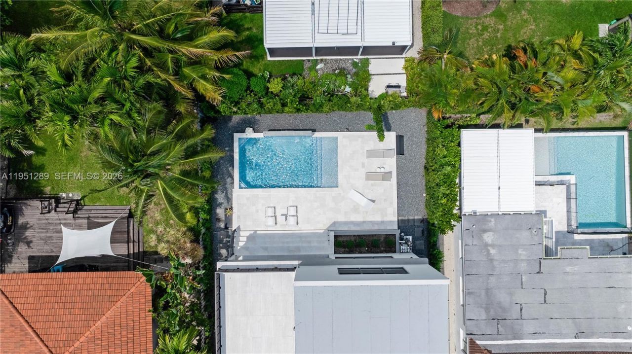 8826 Froude Ave, Surfside, FL 33154 Photo