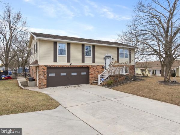 100 HOKE DRIVE, GETTYSBURG, PA 17325