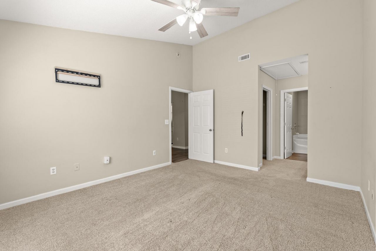 8008 Vermont Road Photo 11