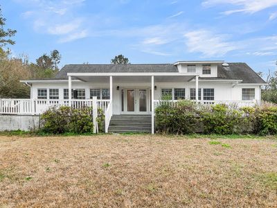 1677 Clearview Drive, Manning, SC 29102