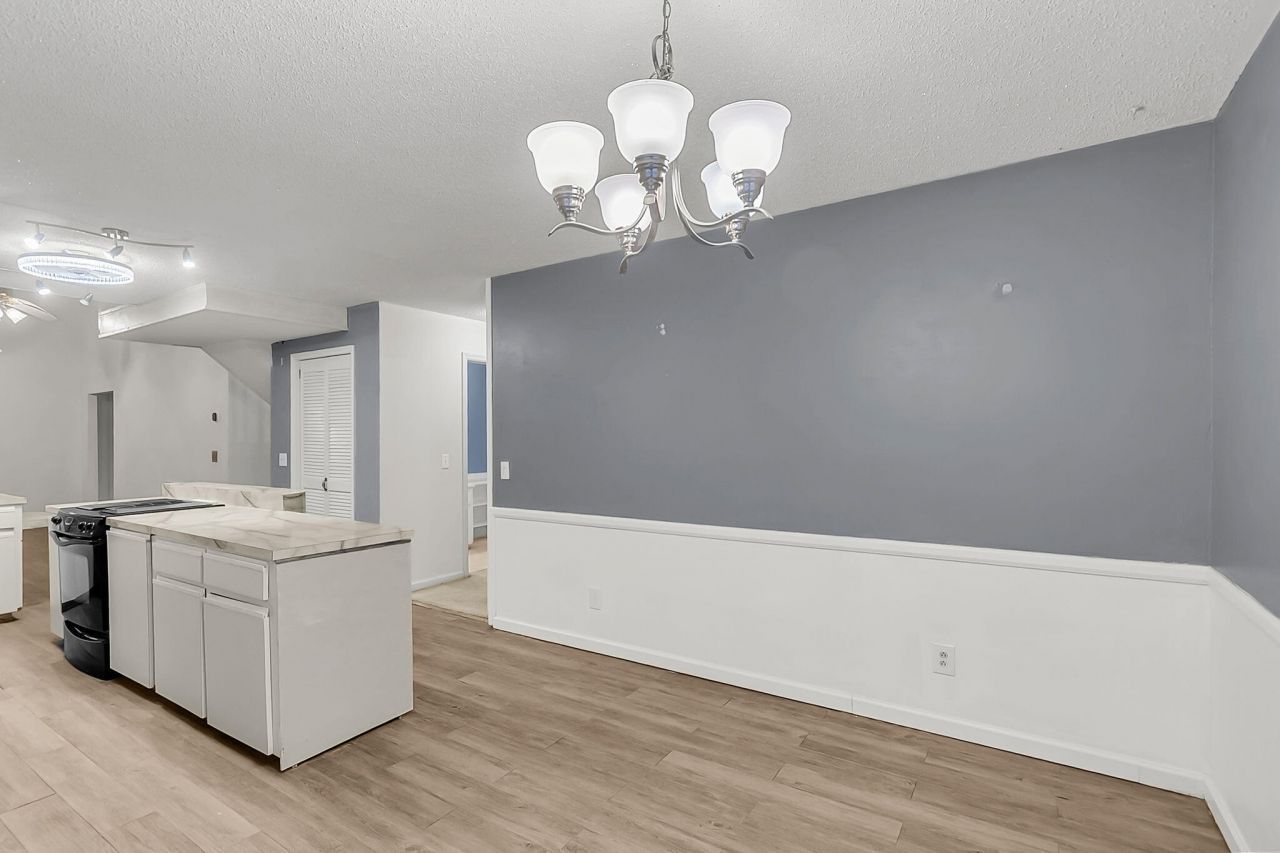 1677 Clearview Drive Photo 14