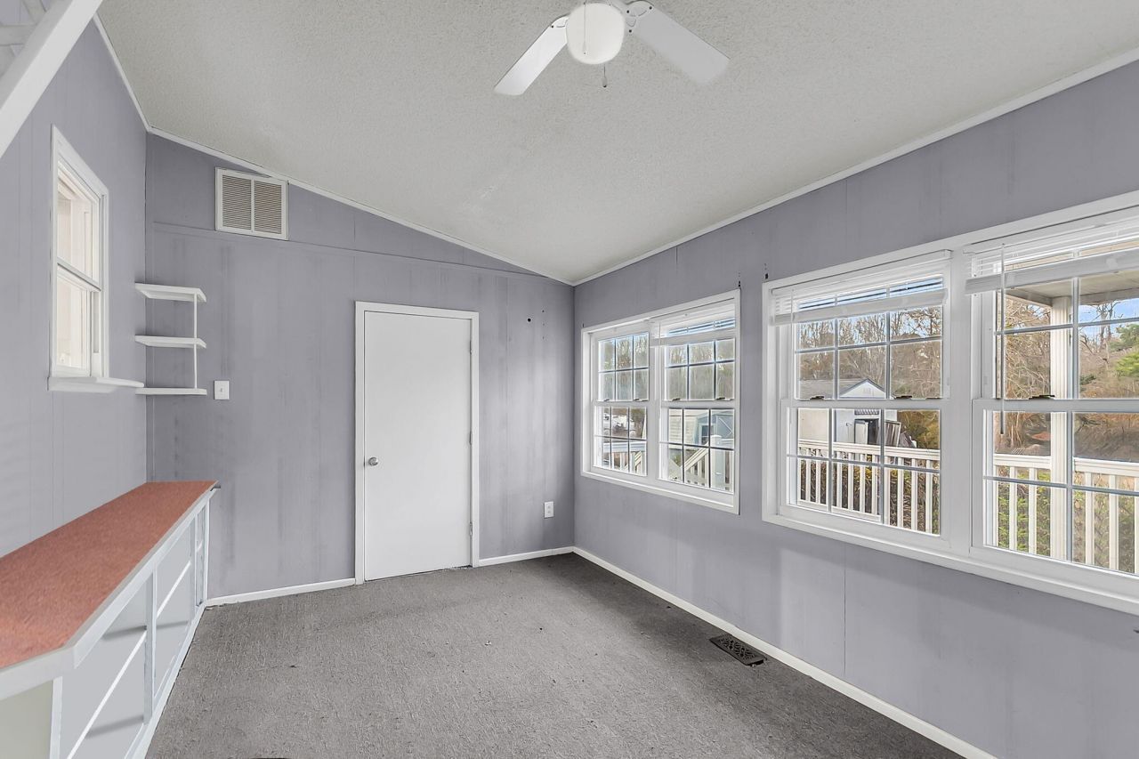 1677 Clearview Drive Photo 21