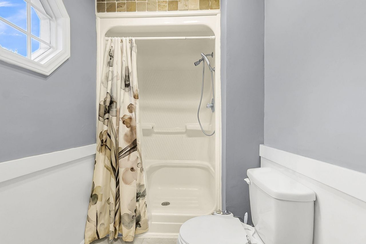 1677 Clearview Drive Photo 30