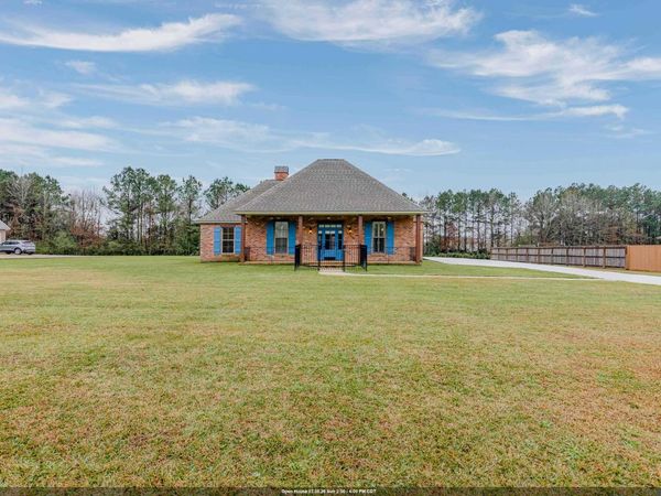 12130 Cane Dr, St Francisville, LA 70775