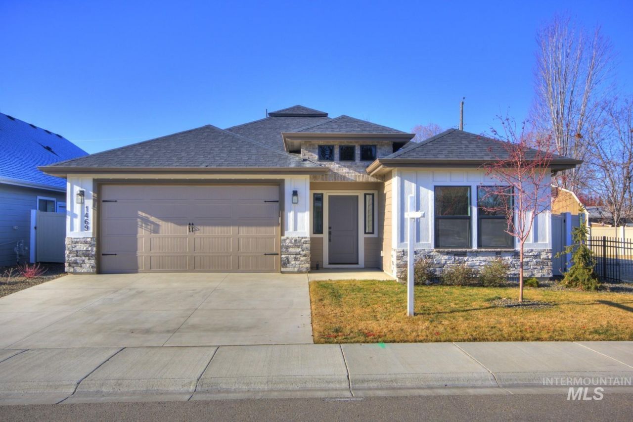 1469 N Parkshire Way, Meridian, ID 83642 Main Photo