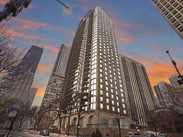 1040 N Lake Shore Drive, Unit 29B, Chicago, IL 60611