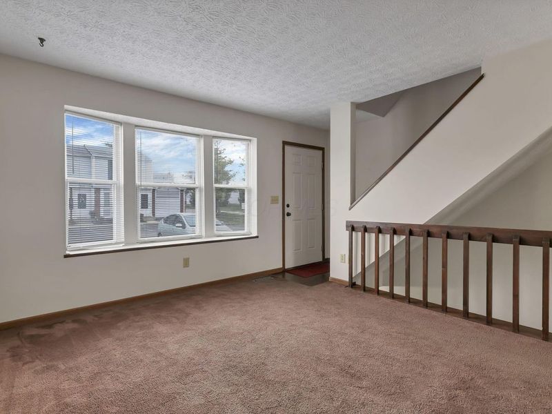 818 Annagladys Drive, Unit A2, Columbus, OH 43085 Photo 6