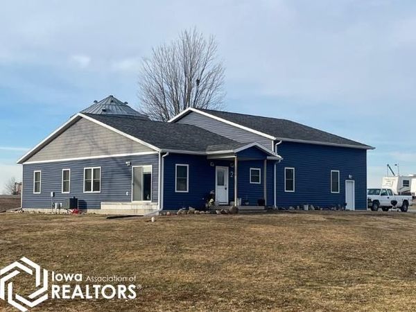 2 2nd Avenue, Haverhill, IA 50120