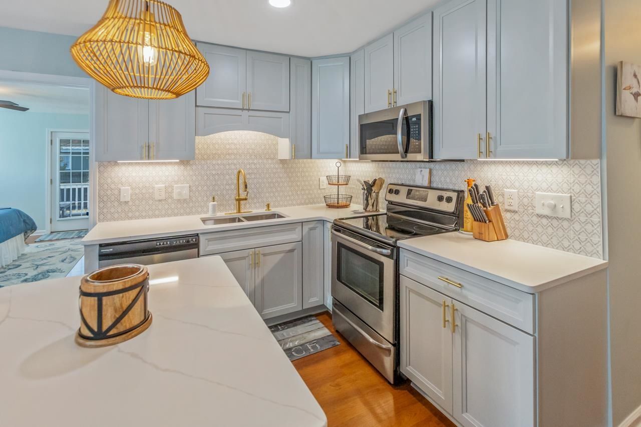 329 15th Ave. S Photo 16