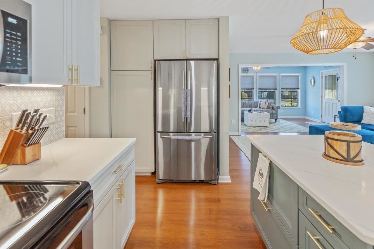 329 15th Ave. S Photo 17