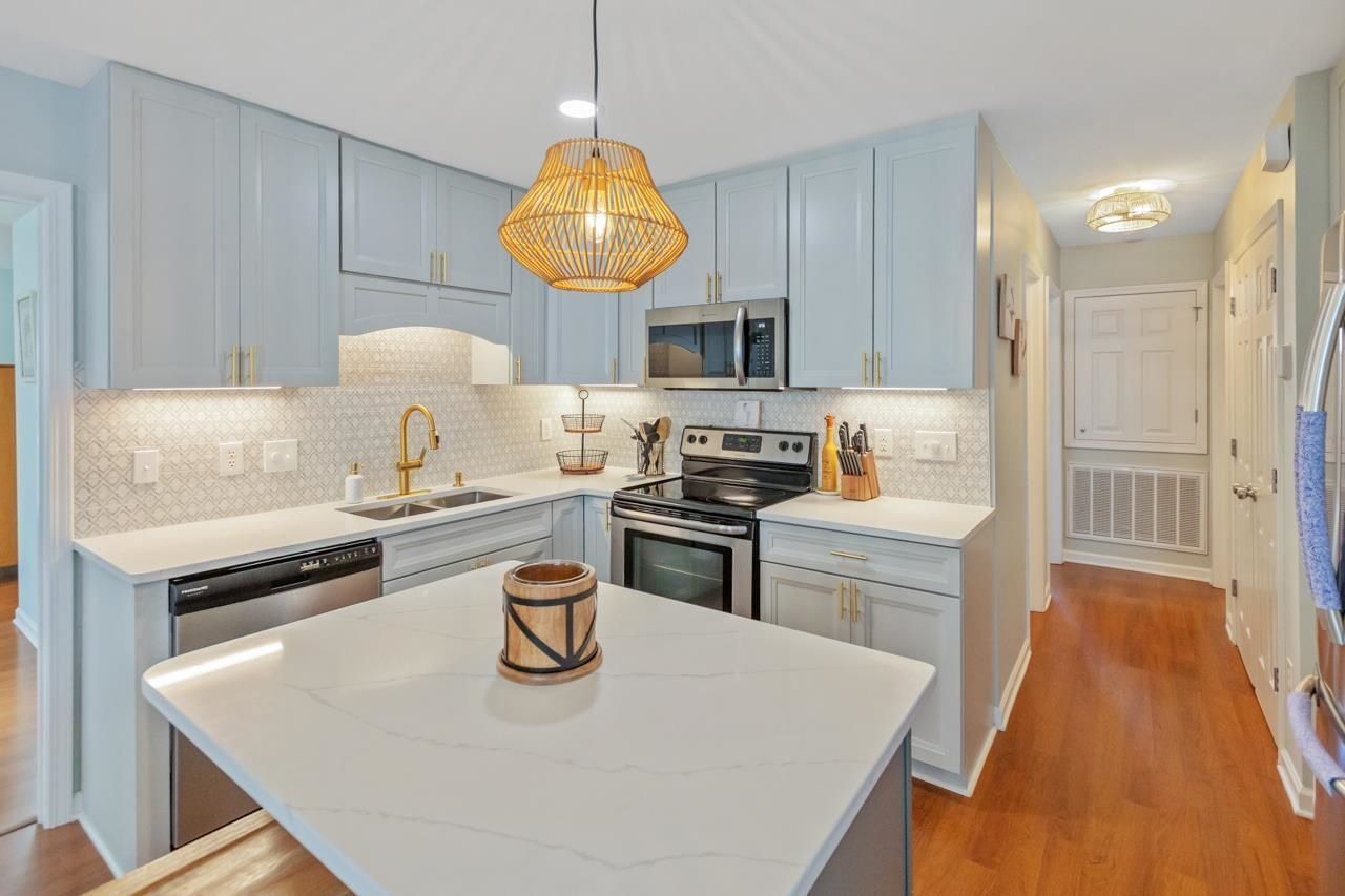 329 15th Ave. S Photo 18