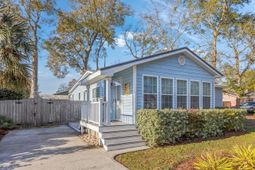 329 15th Ave. S photo 4