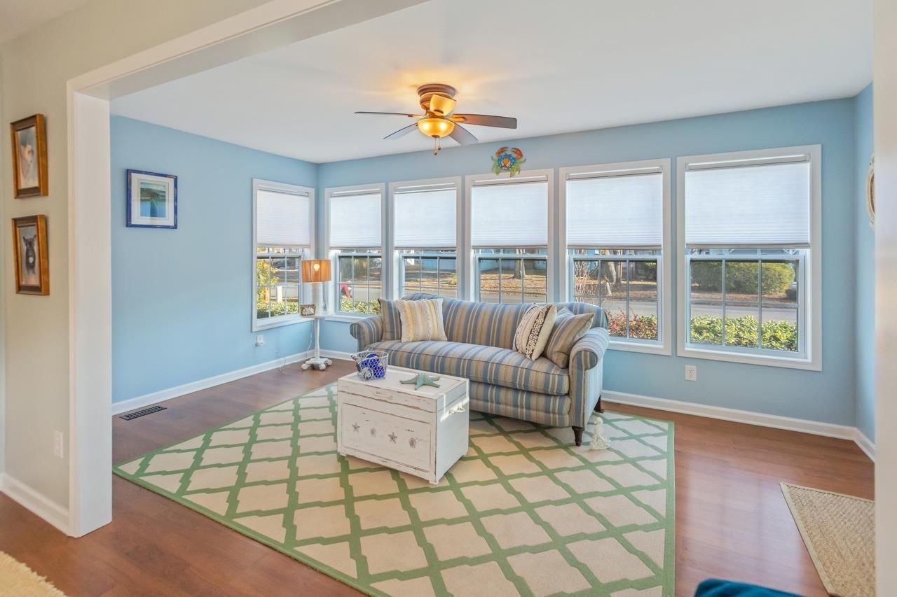 329 15th Ave. S Photo 7