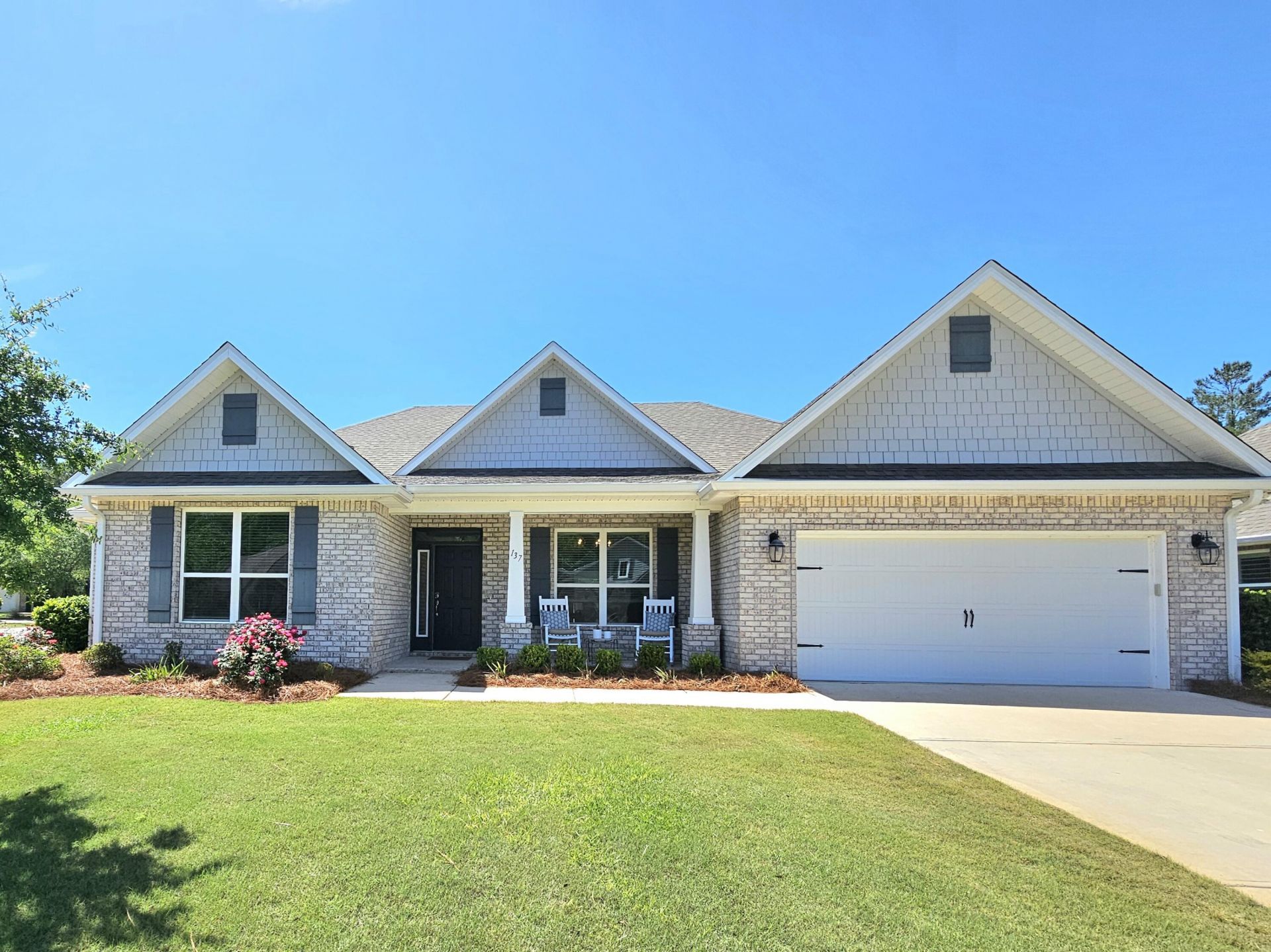 137 Autumn Avenue, Freeport, FL 32439 Main Photo