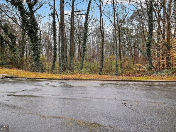 01 Glenview Drive SW, Atlanta, GA 30331