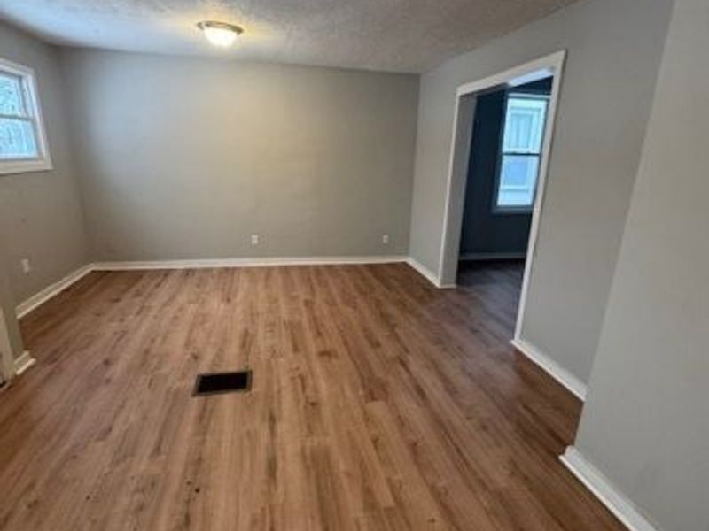 4203 Howlett Avenue, Cleveland, OH 44113 Photo 2