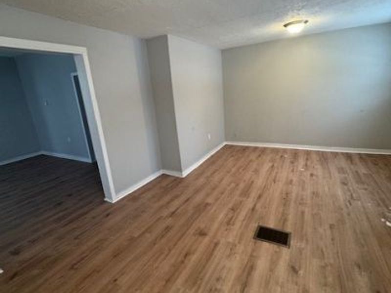 4203 Howlett Avenue, Cleveland, OH 44113 Photo 3