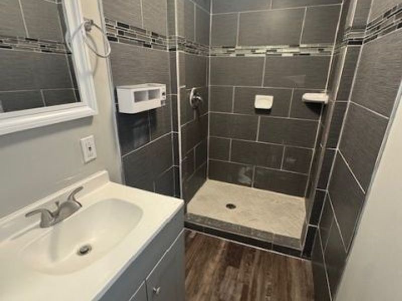 4203 Howlett Avenue, Cleveland, OH 44113 Photo 7