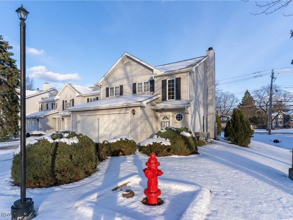 6744 Fry Road, Unit 4, Middleburg Heights, OH 44130