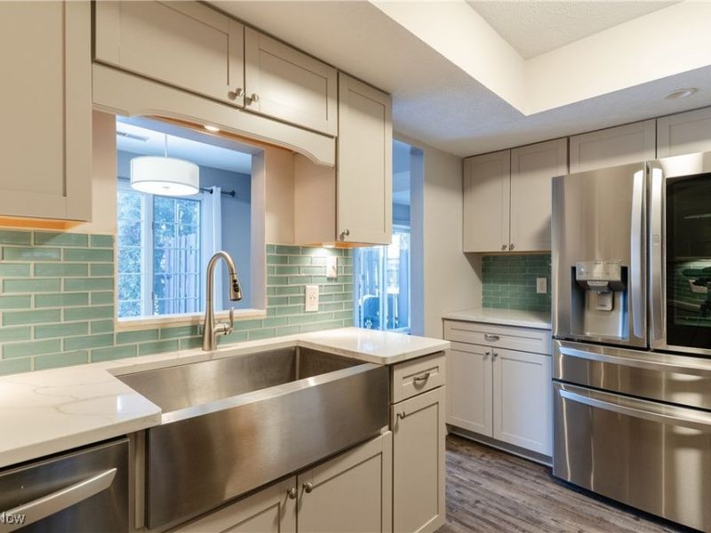 6744 Fry Road, Unit 4, Middleburg Heights, OH 44130 Photo 16