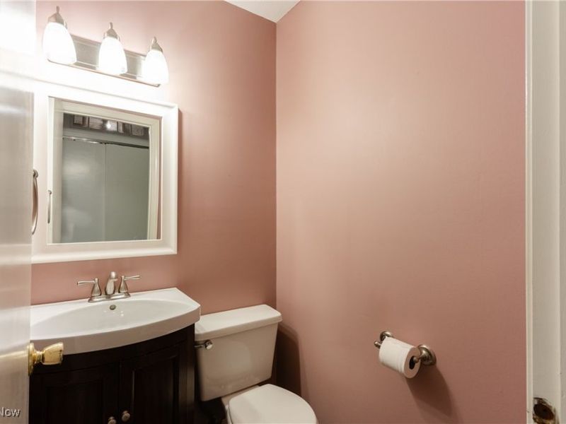 6744 Fry Road, Unit 4, Middleburg Heights, OH 44130 Photo 19