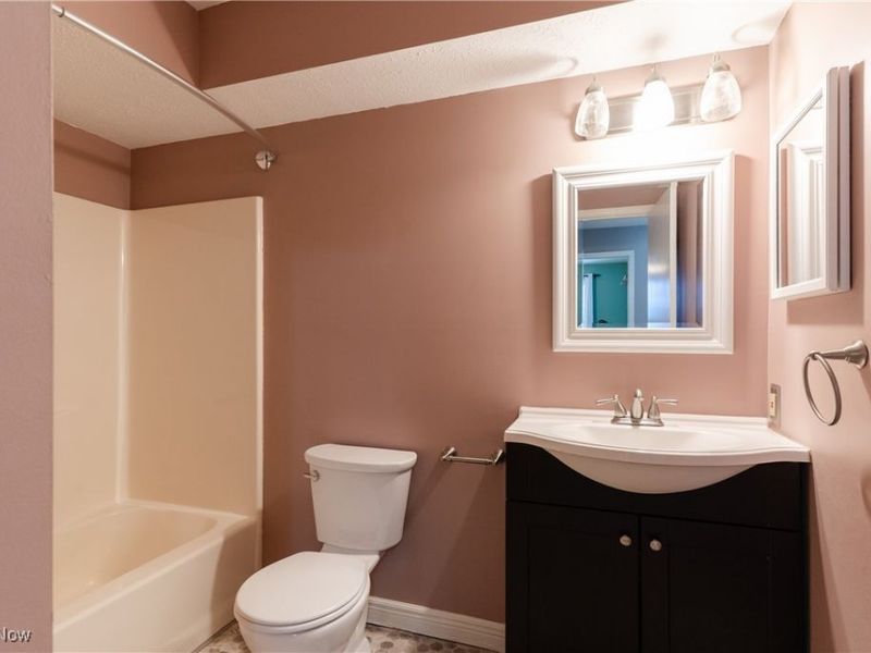 6744 Fry Road, Unit 4, Middleburg Heights, OH 44130 Photo 34