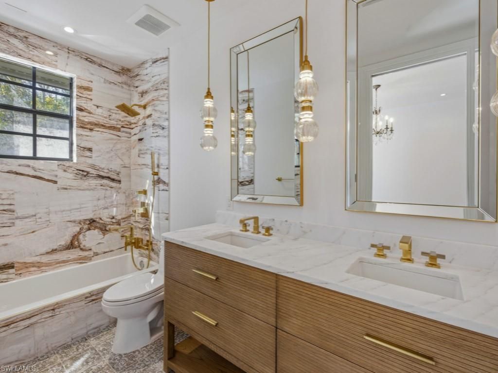 705 10th St S, Unit 202, Naples, FL 34102 Photo