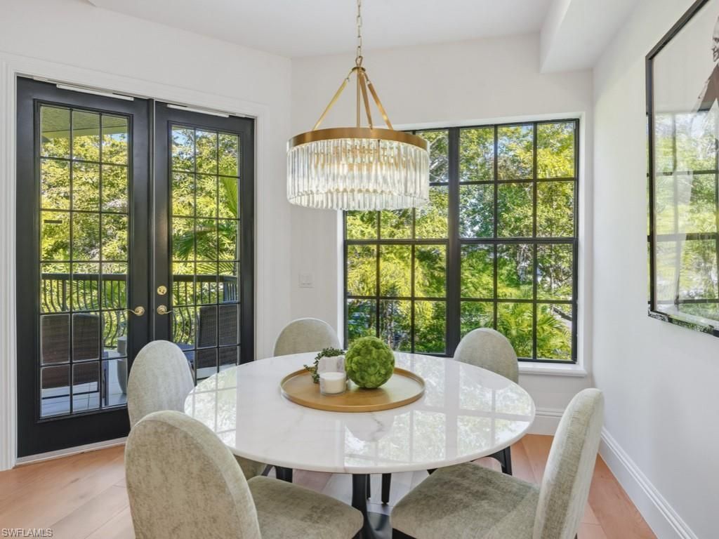 705 10th St S, Unit 202, Naples, FL 34102 Photo