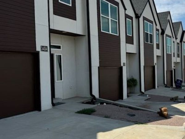 3404 Redbud Lane, Tulsa, OK 74132