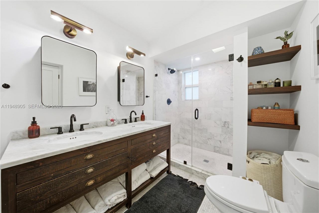 71 NE 46th St, Miami, FL 33137 Photo