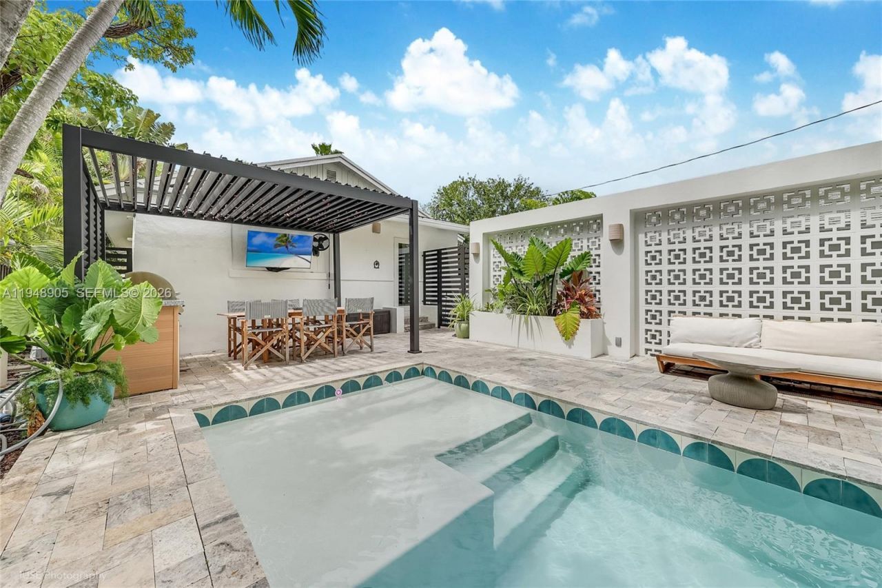 71 NE 46th St, Miami, FL 33137 Photo