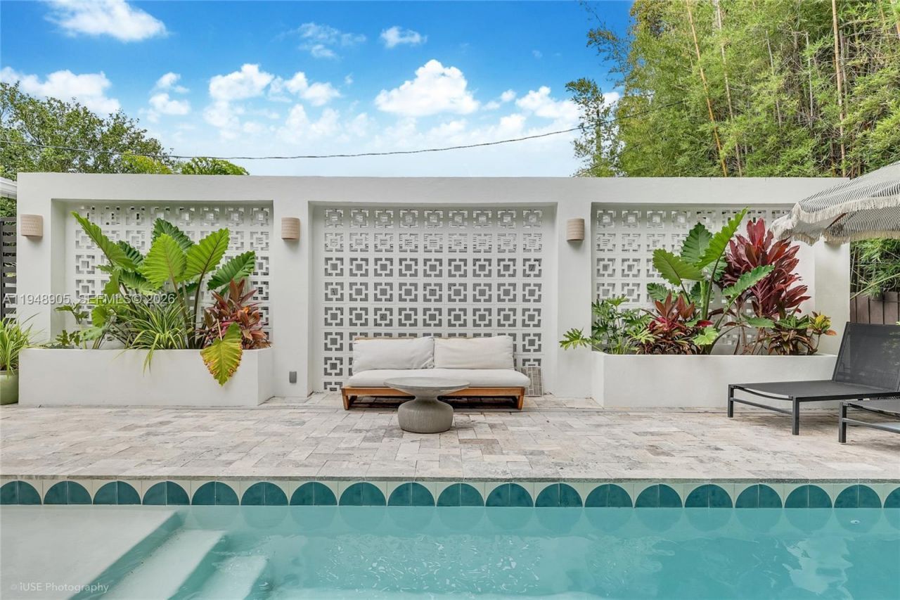 71 NE 46th St, Miami, FL 33137 Photo