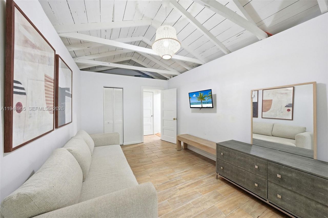 71 NE 46th St, Miami, FL 33137 Photo