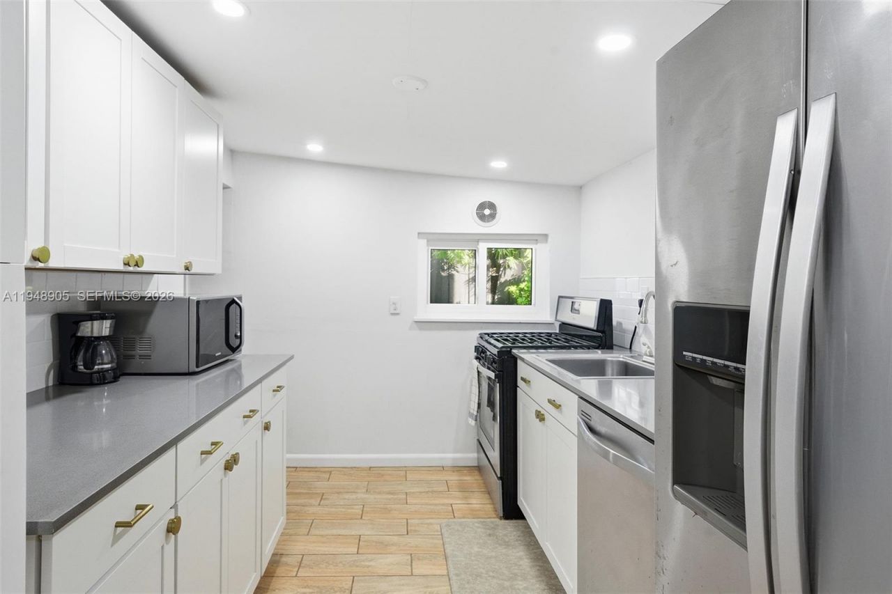 71 NE 46th St, Miami, FL 33137 Photo