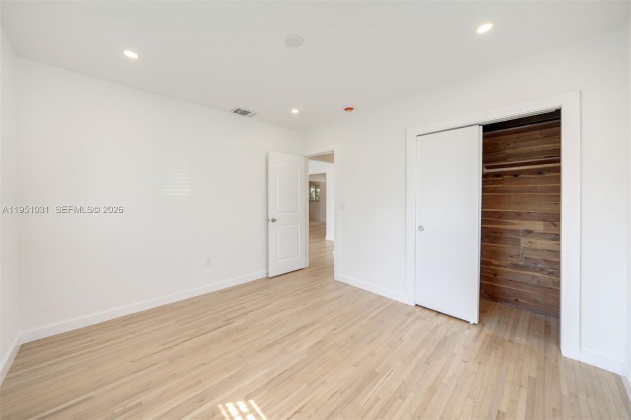 47 Oviedo Ave, Coral Gables, FL 33134 Photo