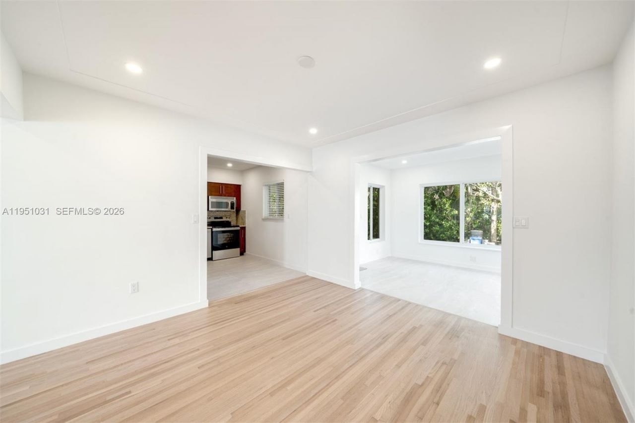 47 Oviedo Ave, Coral Gables, FL 33134 Photo