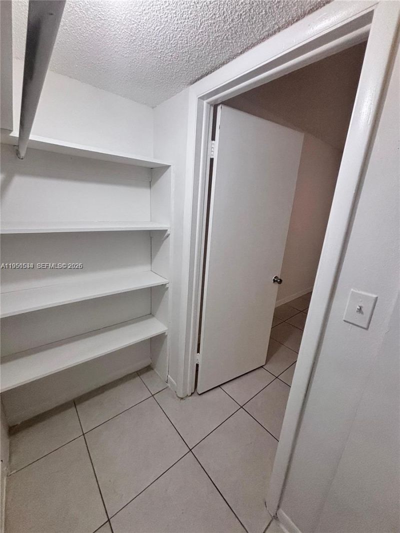 430 Commodore Dr, Unit 104, Plantation, FL 33325 Photo