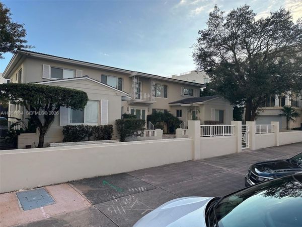 738 Biltmore Way , Unit 6, Coral Gables, FL 33134