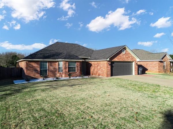 10512 Whitney Trace, Waco, TX 76708