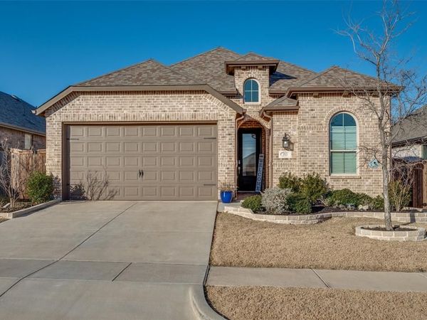 3513 Dusty Miller Road, Aubrey, TX 76227